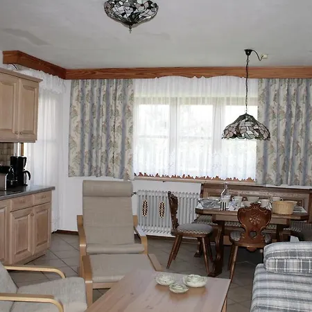 Apartament Jauss *